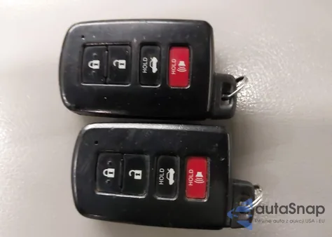 2013 Toyota Camry Hybrid Xle z USA, uszkodzony, nr VIN 4T1BD1FK2DU095425